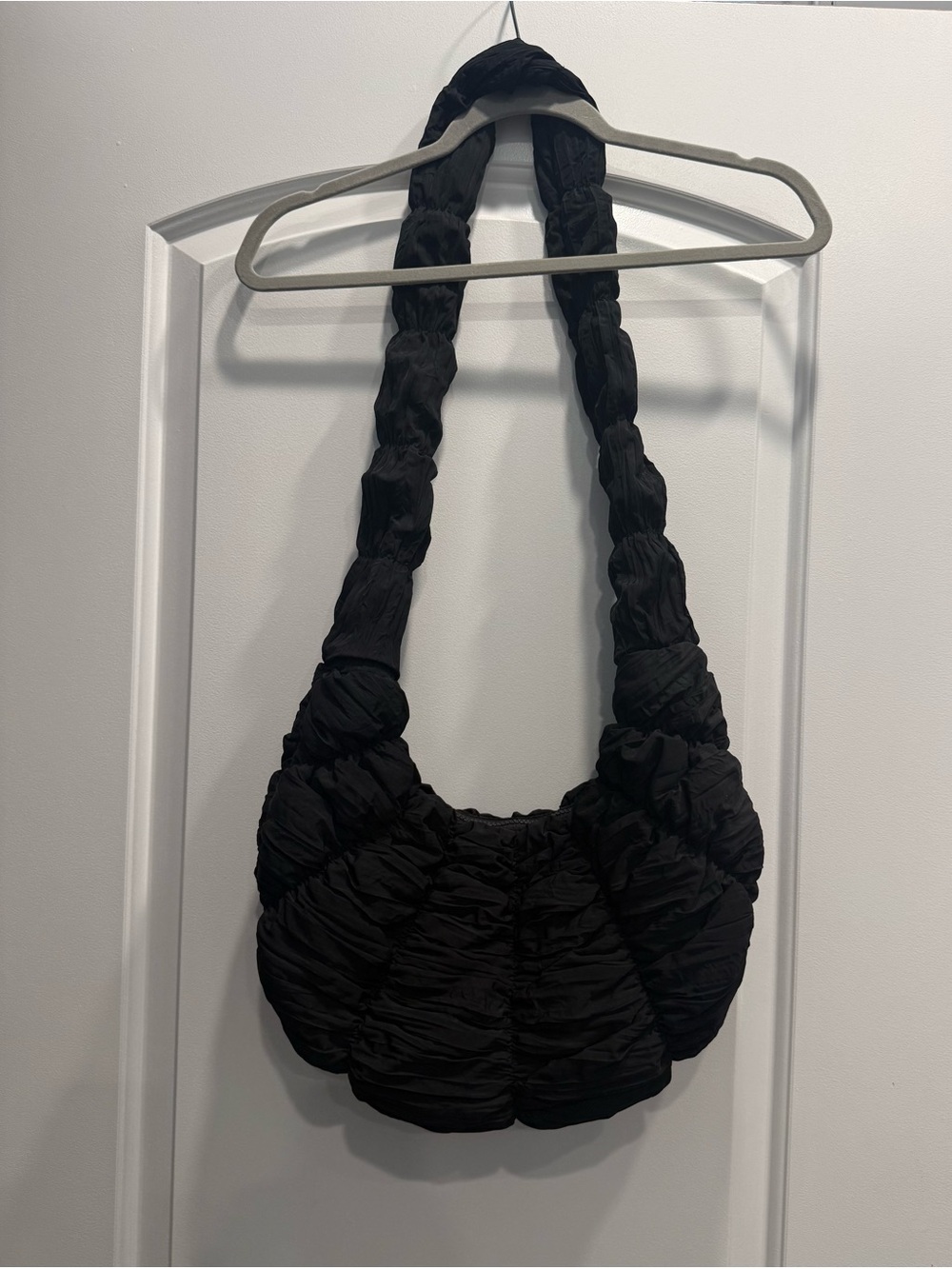 COS quilted shoulder crossbody black zipper bag - Picture 2 of 7